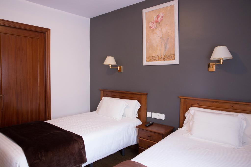 Hotel Bruna Esterri D'Aneu Exterior photo